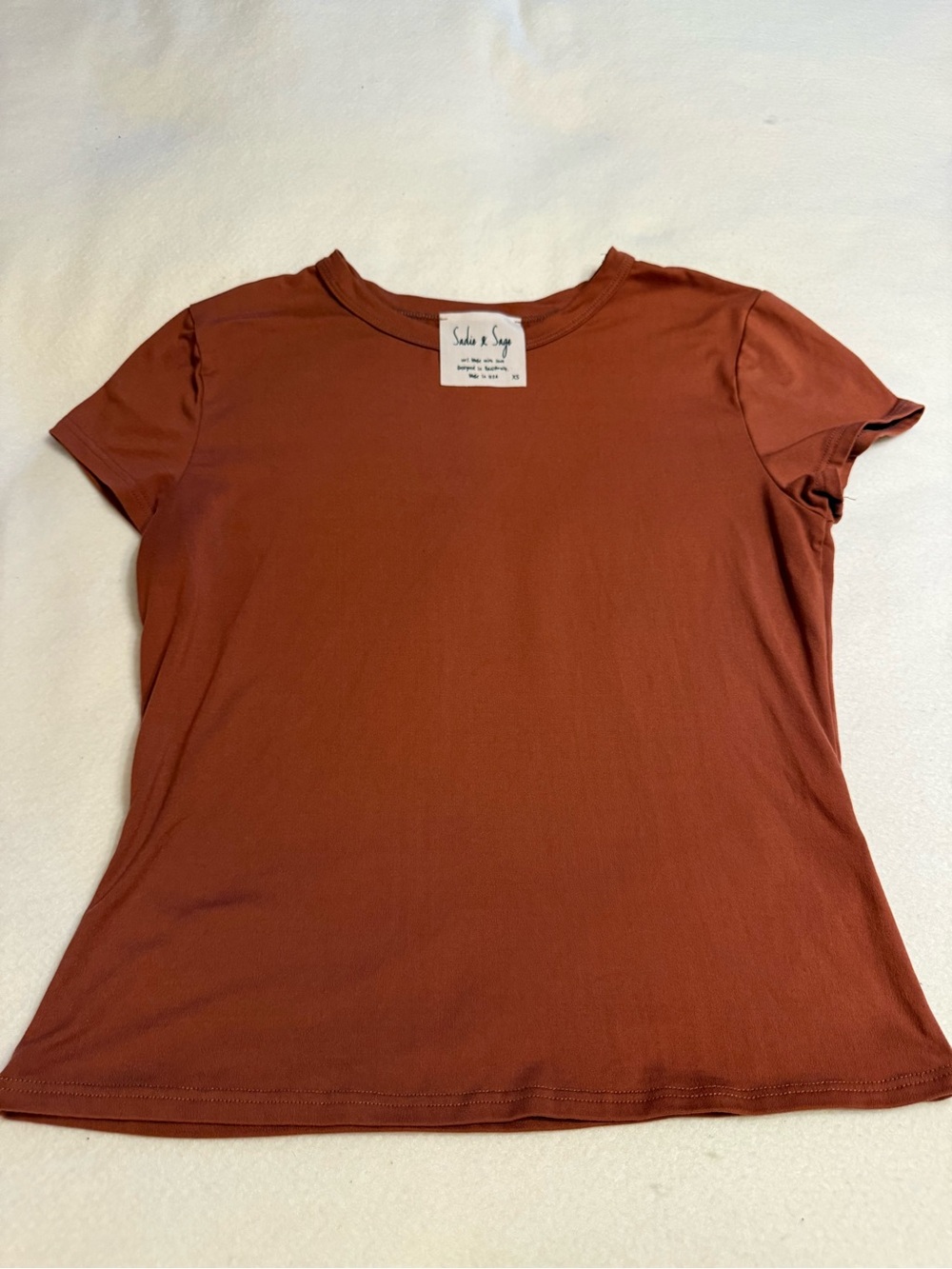 Sadie & Sage Short Sleeve Tee in Rust